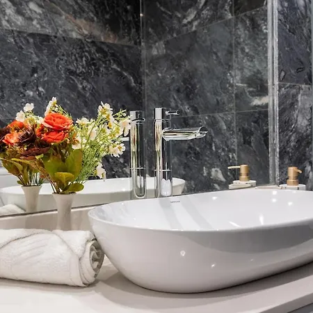 Daire Luxury T2 With Ocean View And Pool Bicas