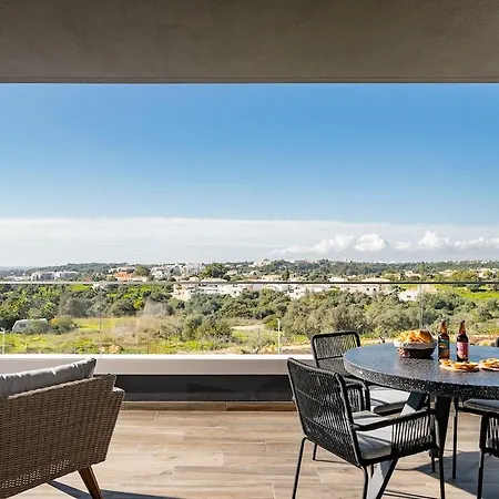 Luxury T2 With Ocean View And Pool Bicas